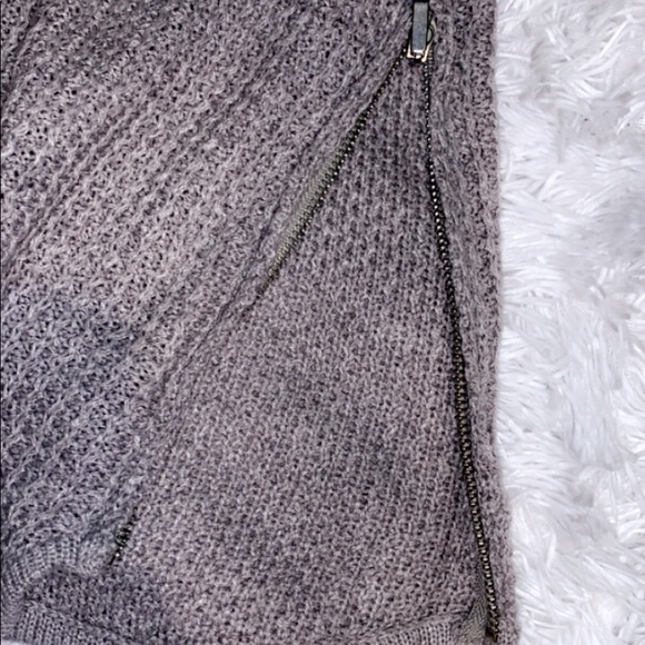 grey long open back sweater from MANDEES - Picture 3 of 7